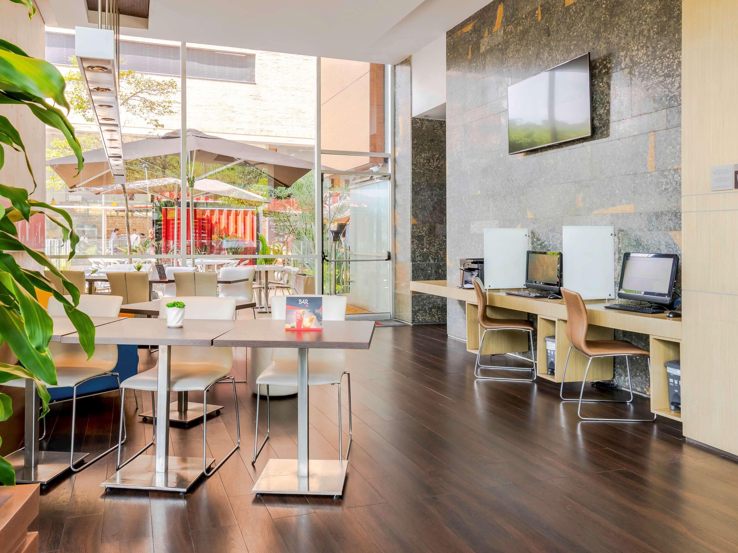 Ibis Medellin Hotel Kültér fotó