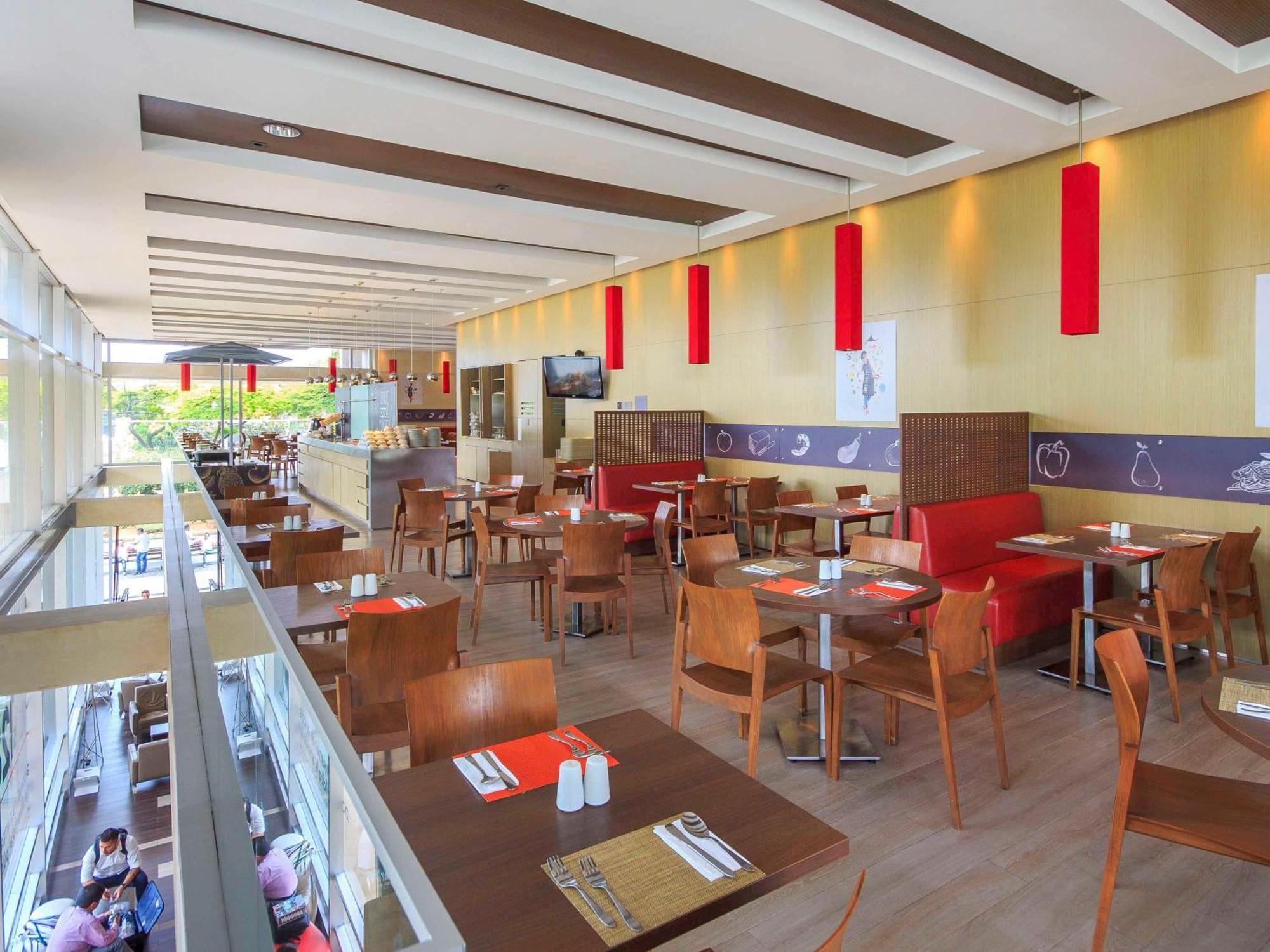 Ibis Medellin Hotel Kültér fotó