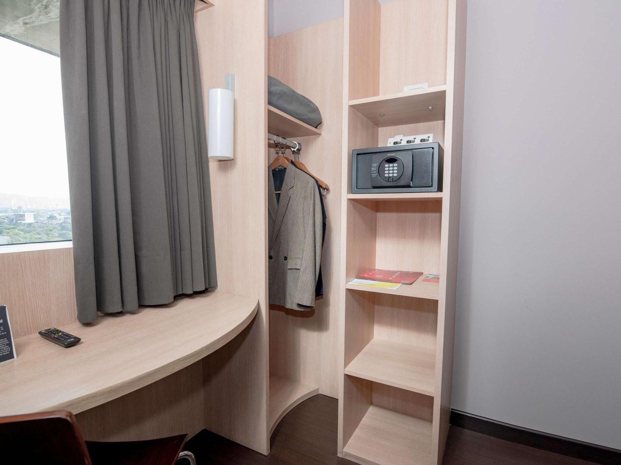 Ibis Medellin Hotel Kültér fotó